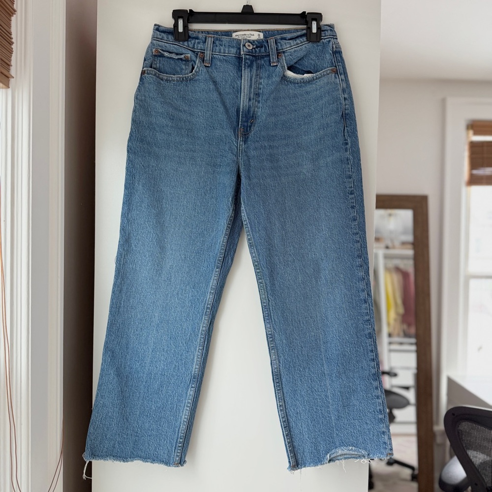ABERCROMBIE & FITCH | VINTAGE STRAIGHT HIGH RISE DENIM JEANS 26 PETITE XS - Picture 2 of 7